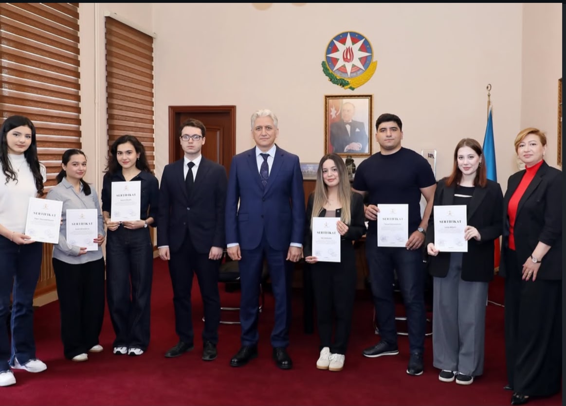 Bakı Ağır Cinayətlər Rayon Məhkəməsində könüllülərin sertifikasiyası