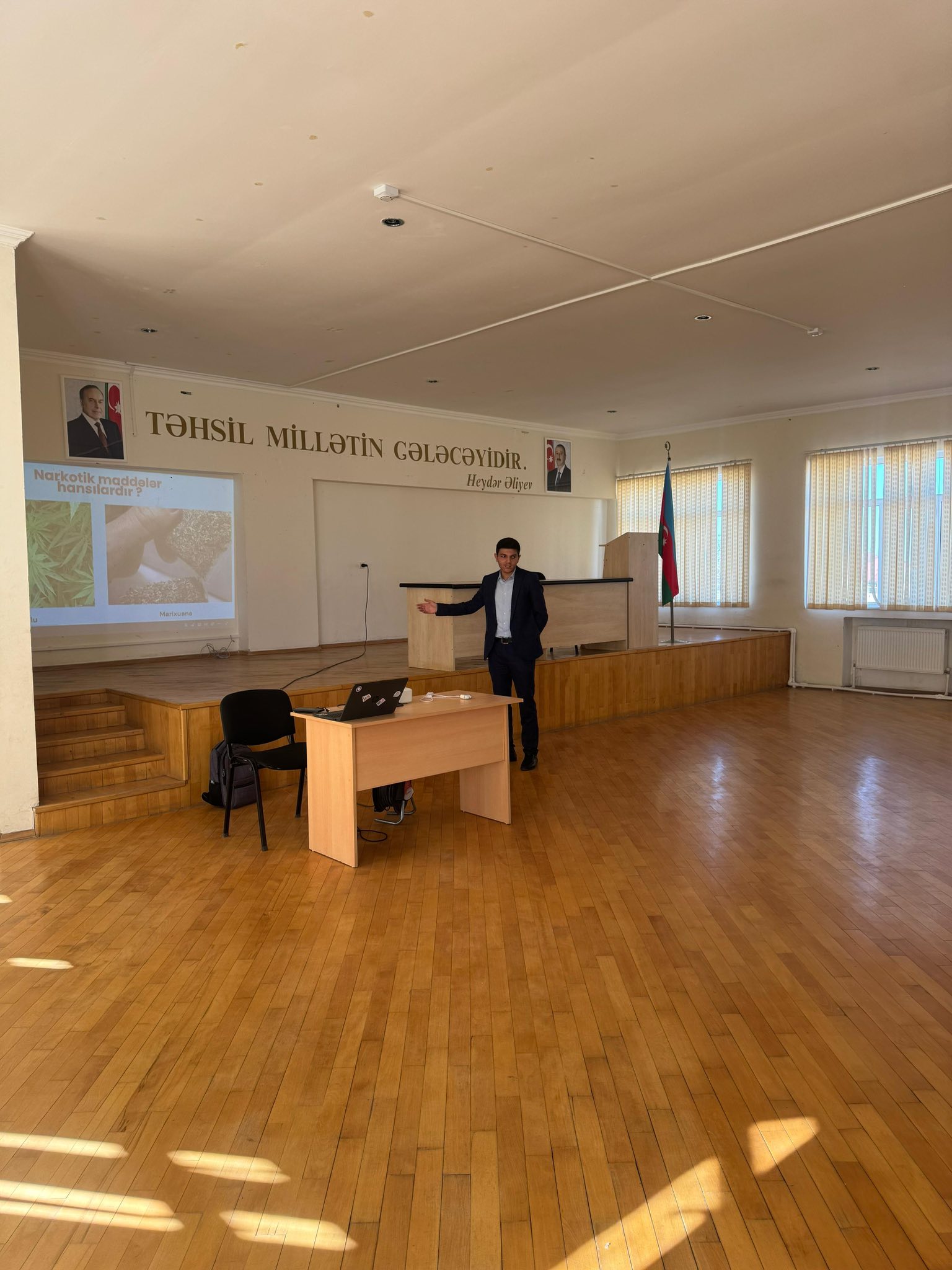 “Məktəblinin Hüquq Bələdçisi” layihəsi çərçivəsində təlim