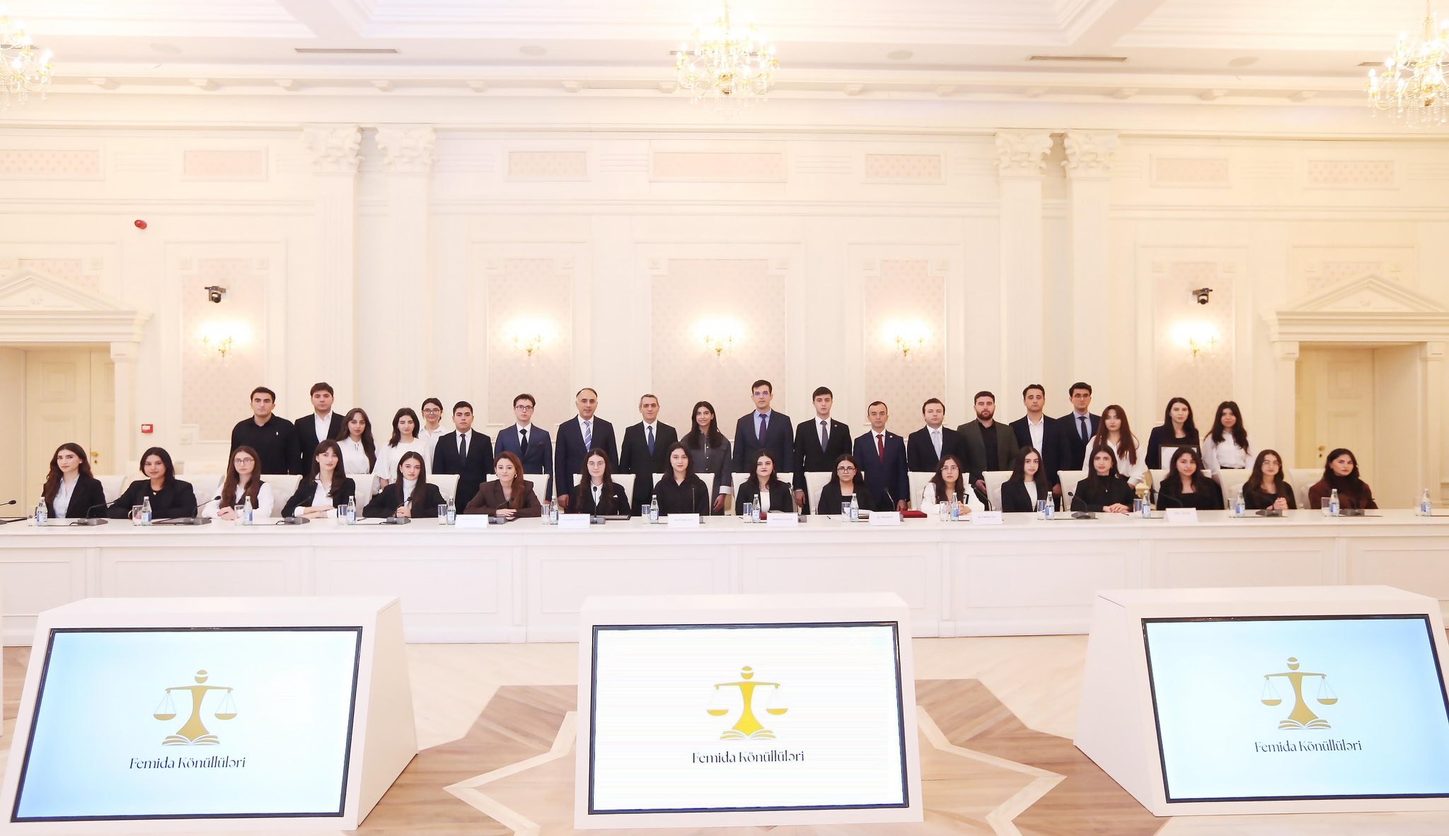 5 dekabr – Beynəlxalq Könüllülər Günü