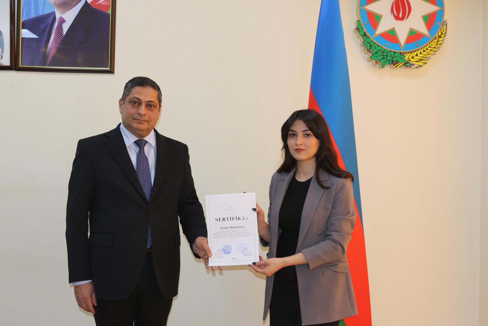 Xətai Rayon Məhkəməsində könüllülərin sertifikasiyası