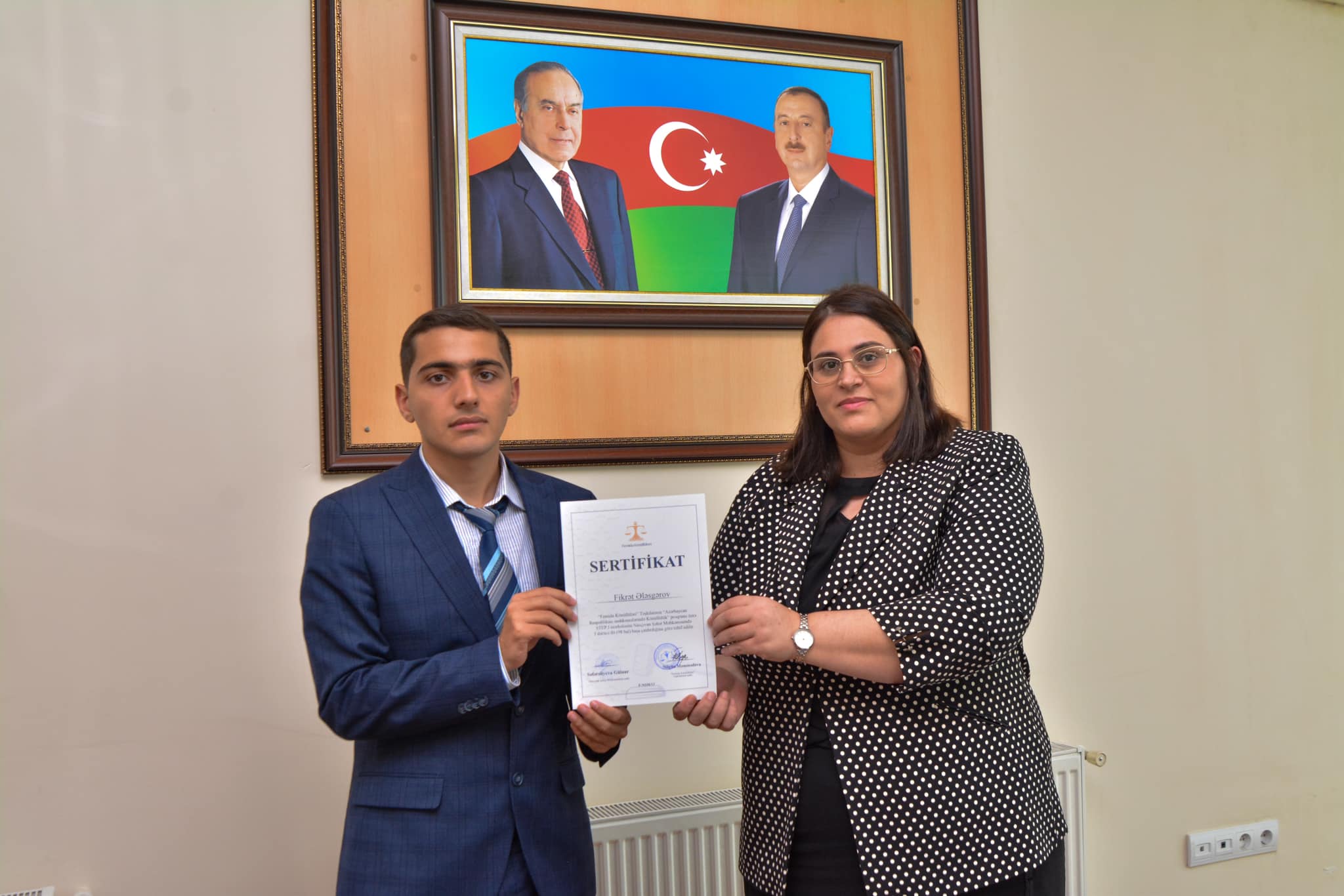 Naxçıvan Şəhər Məhkəməsində könüllülərin sertifikasiyası