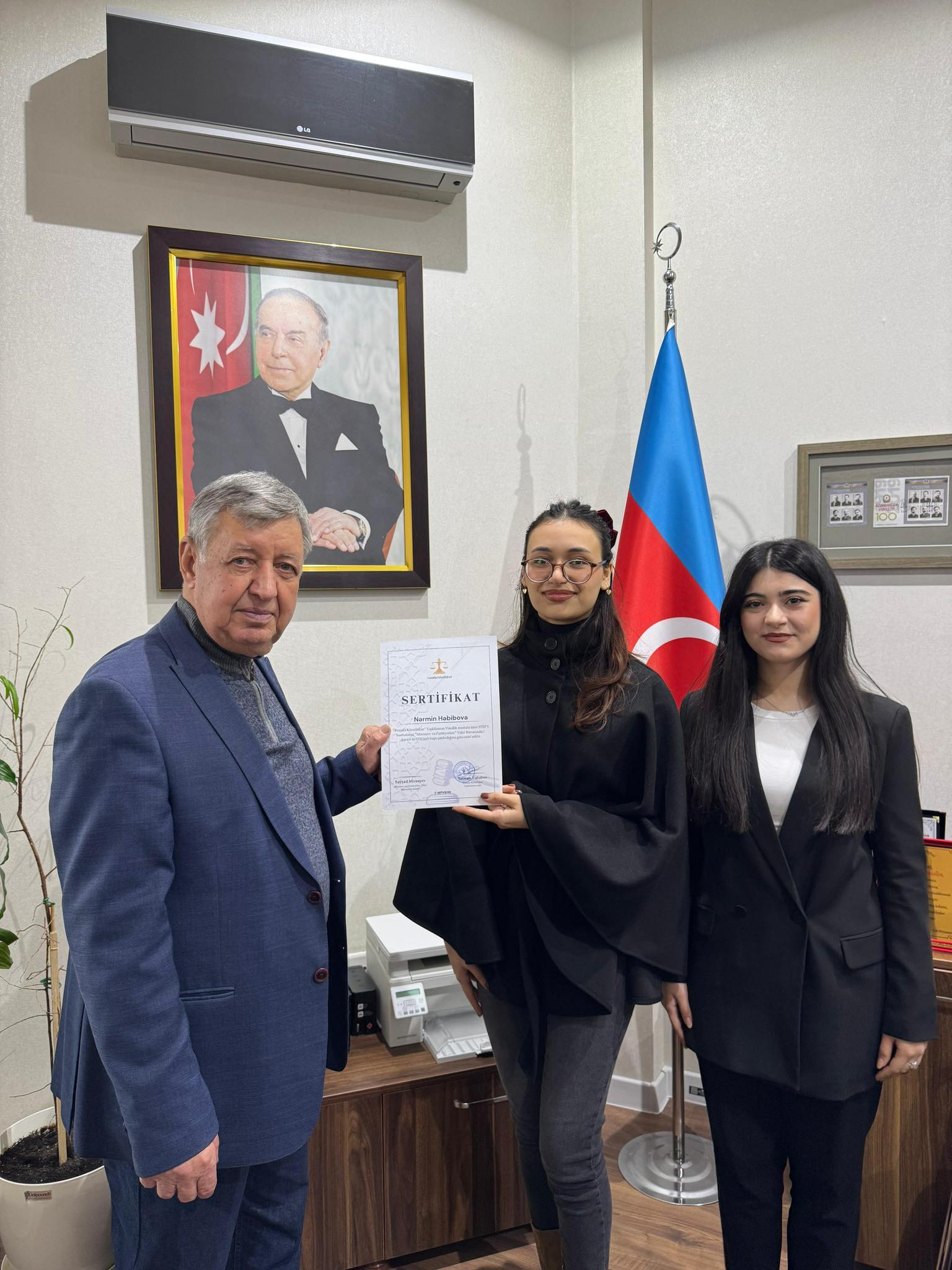 “Mirzəyev və Partnyorları” Vəkil Bürosunda könüllülərin sertifikasiyası