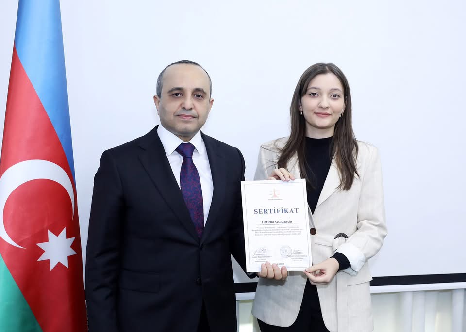 Yasamal Rayon Məhkəməsində könüllülərin sertifikasiyası