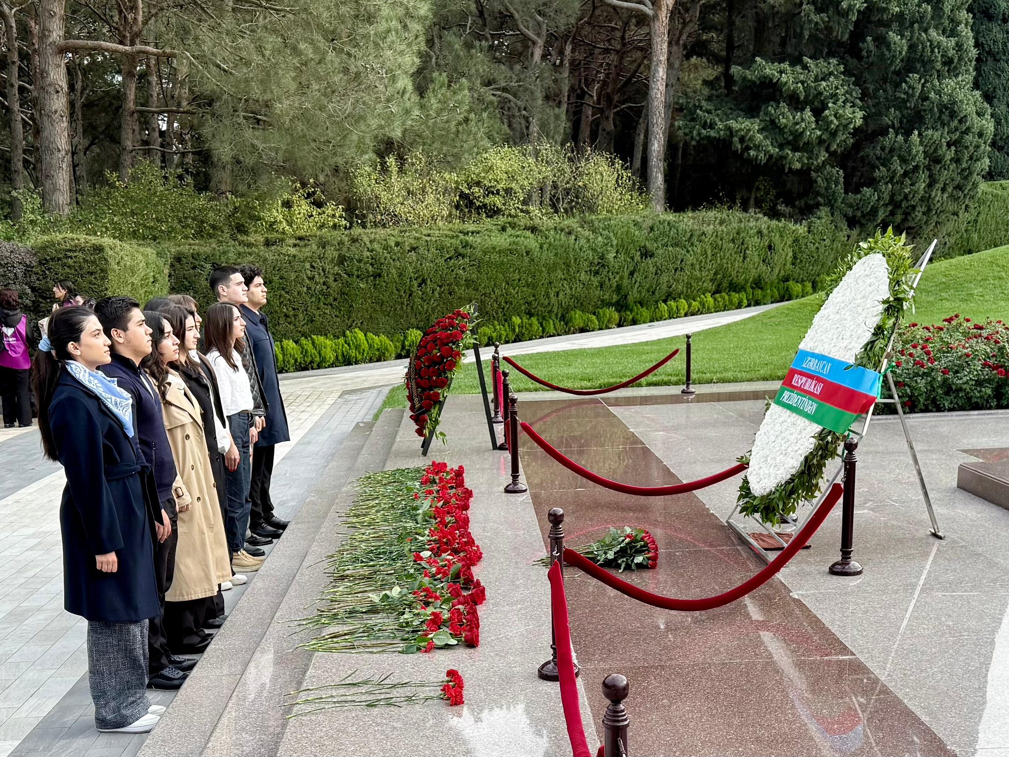 Fəxri Xiyabana ziyarət