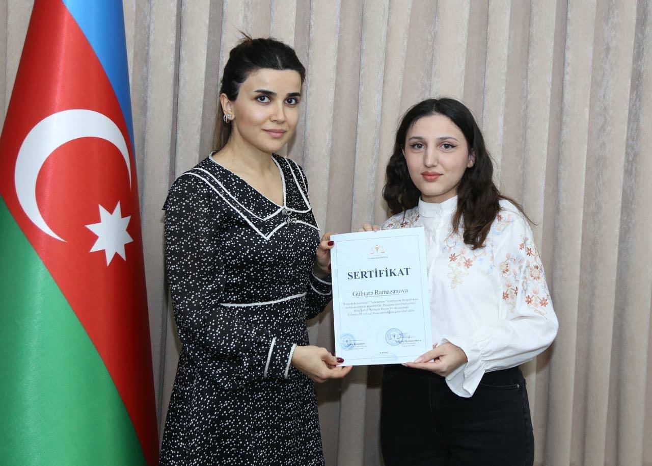 Binəqədi Rayon Məhkəməsində  könüllülərin sertifikasiyası