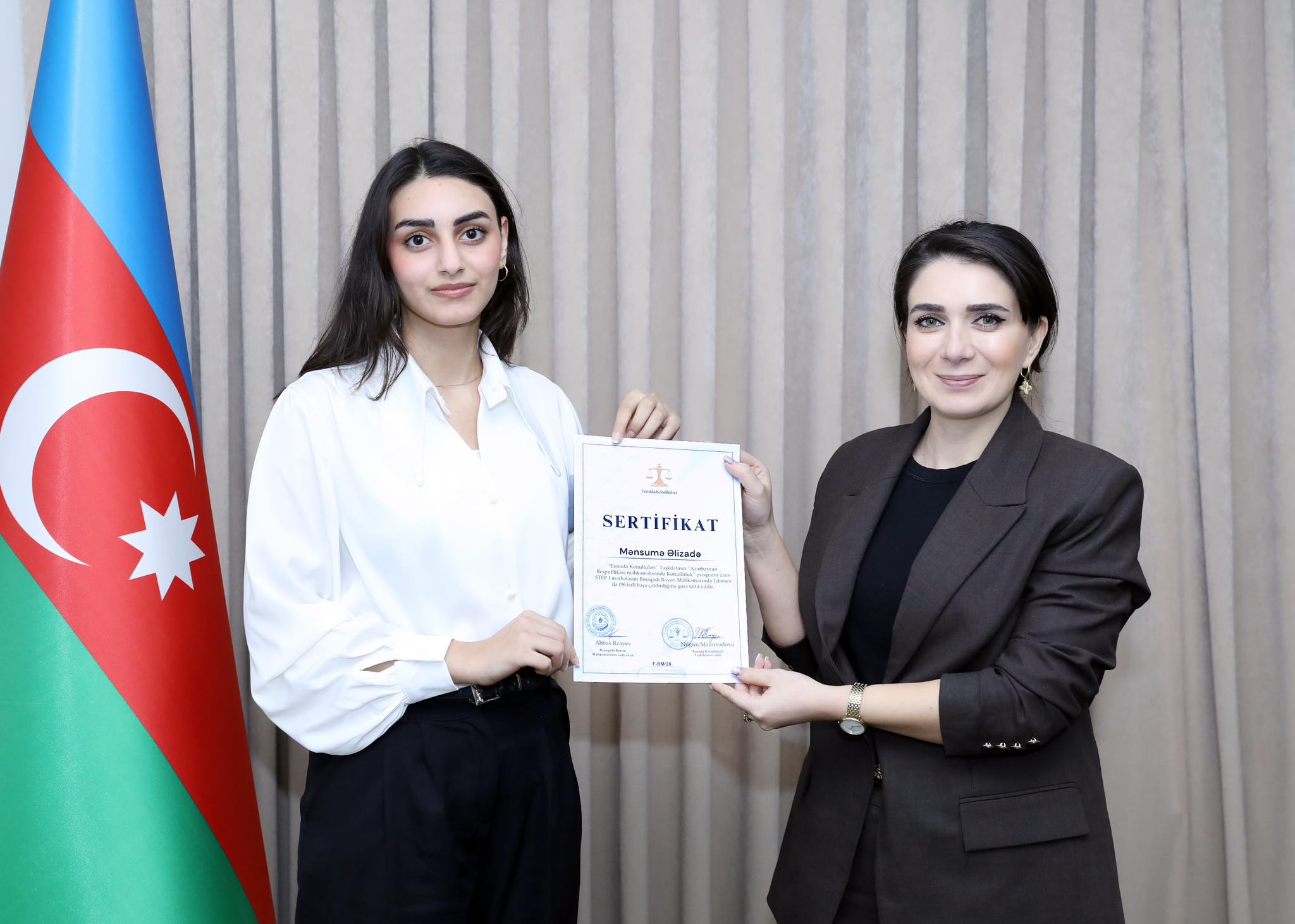 Binəqədi Rayon Məhkəməsində könüllülərin sertifikasiyası