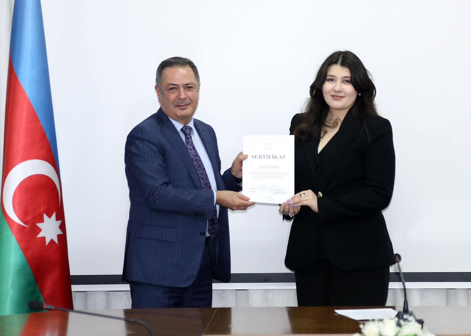 Yasamal Rayon Məhkəməsində könüllülərin sertifikasiyası