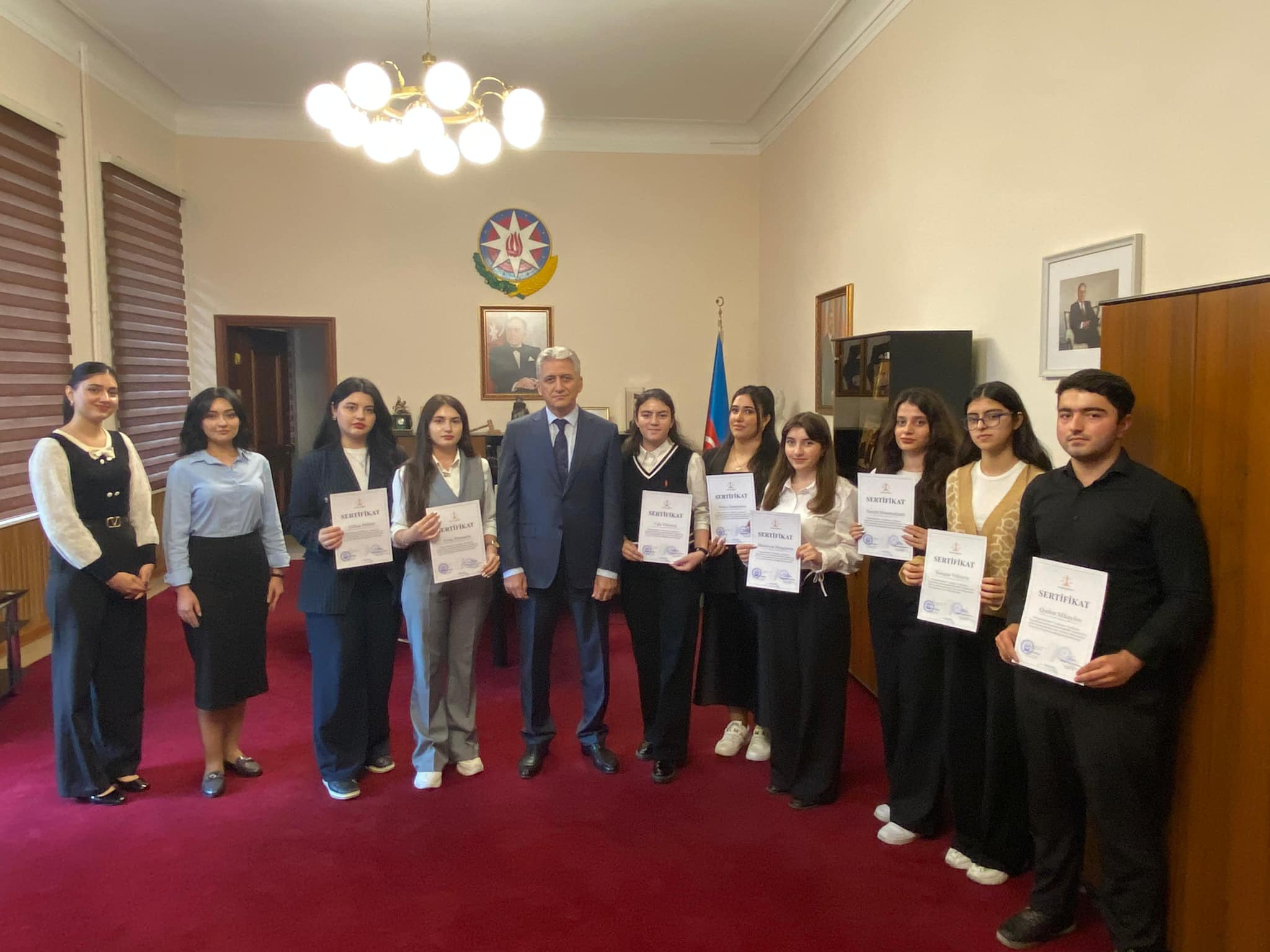 Bakı Ağır Cinayətlər Məhkəməsində könüllülərin sertifikasiyası