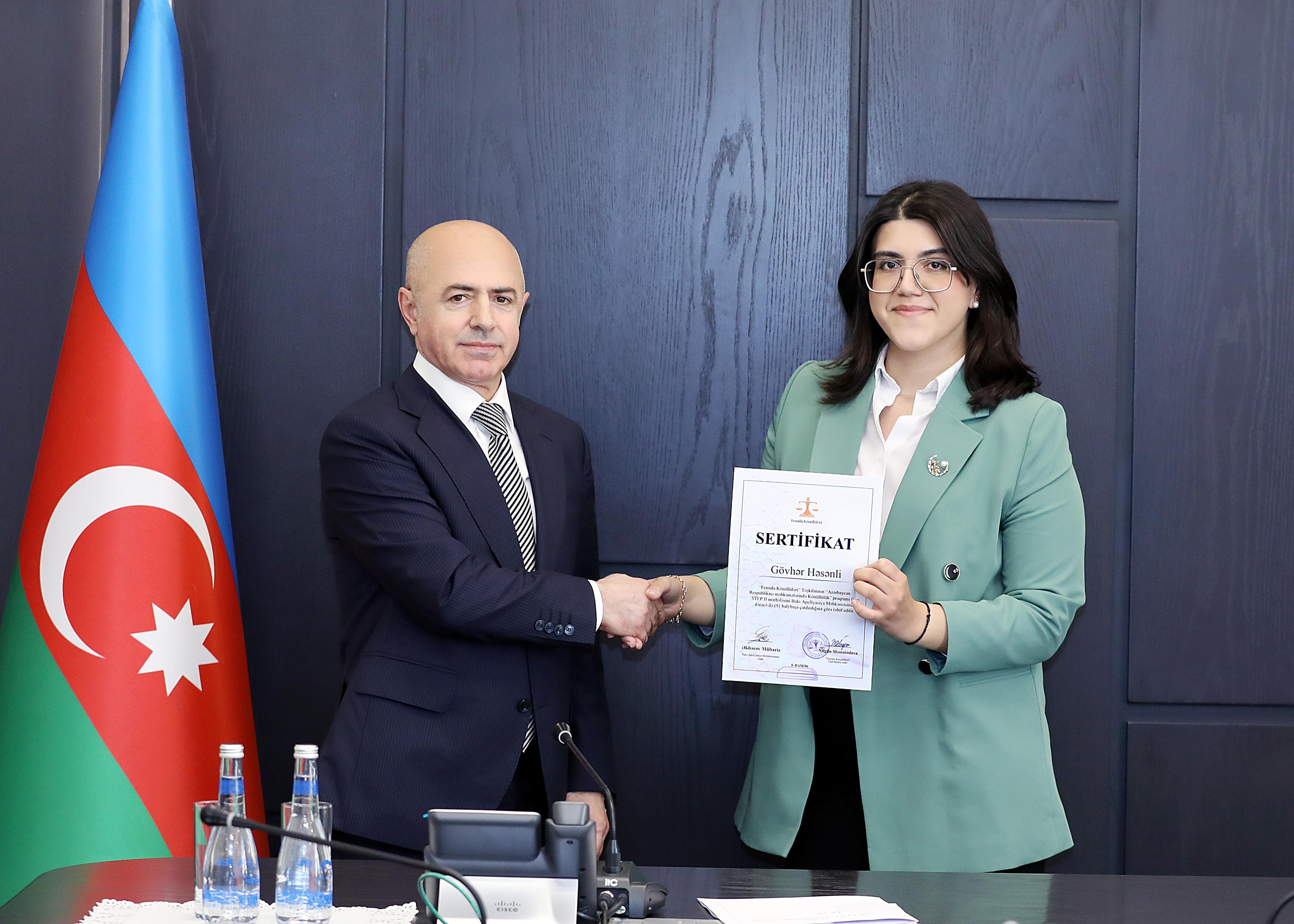 Bakı Apellyasiya Məhkəməsində könüllülərin sertifikasiyası